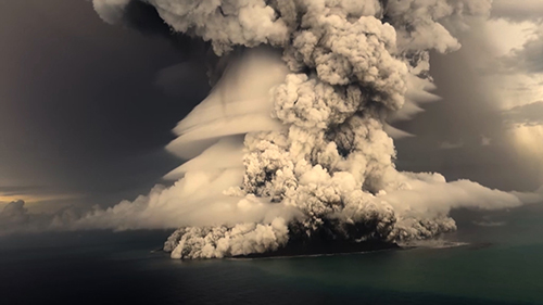 The volcano Hunga Tonga - Hunga Ha'apai Erupts